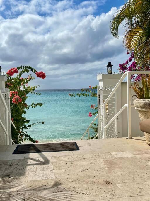 Bianca Bay 3 Bedroom West Coast Beach Front Villa Saint James Exterior photo