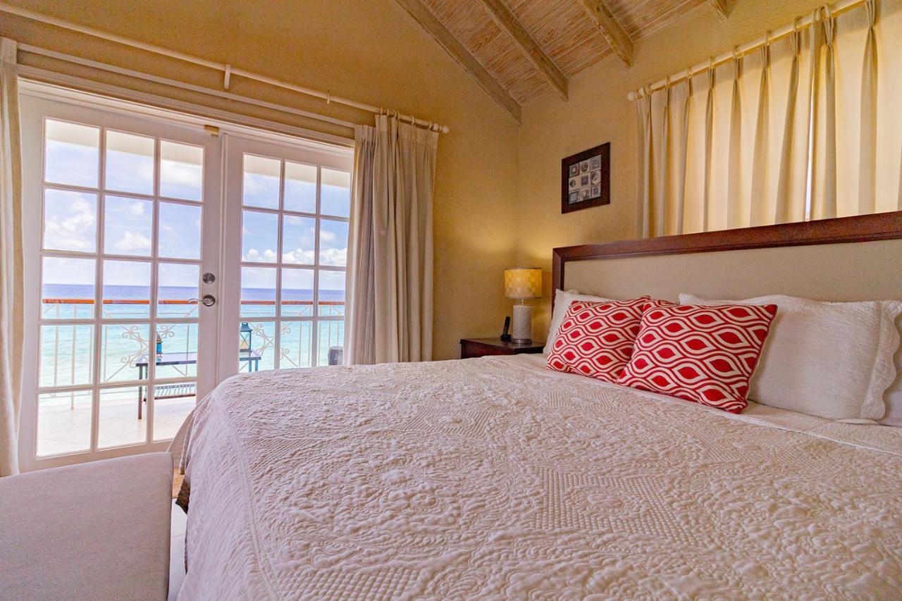 Bianca Bay 3 Bedroom West Coast Beach Front Villa Saint James Exterior photo